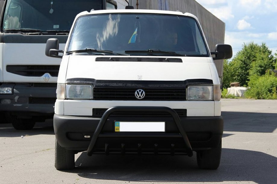 Volkswagen T4 Transporter 1990-2003 рр. Кенгурятник WT003 Black (нерж.) Фото 2