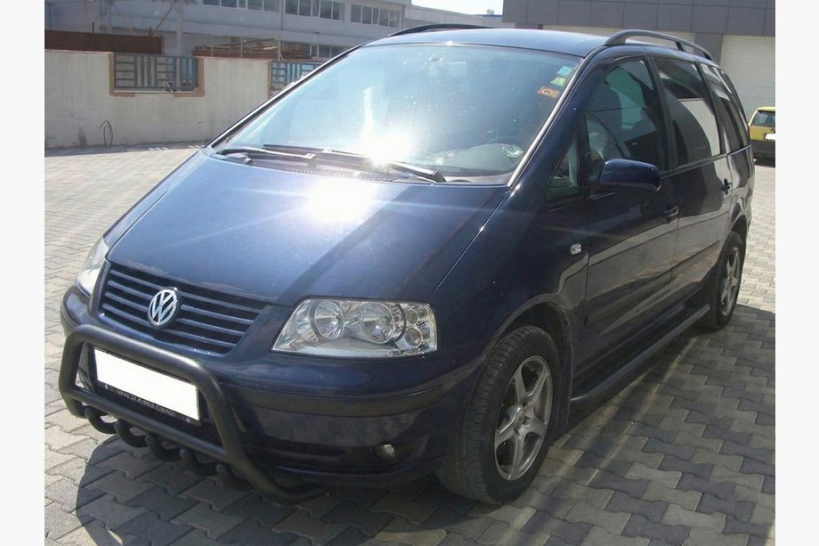 Ford Galaxy 1995-2006 рр. Кенгурятник WT003 Black (нерж) Image