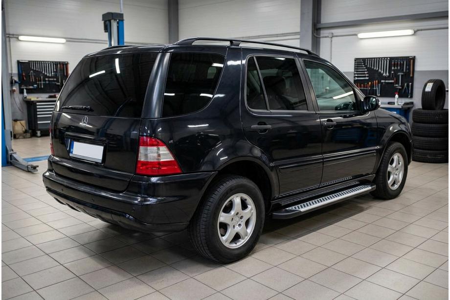 Mercedes ML W163 1997-2005 рр. Бокові пороги Line (2 шт., Алюміній) Image