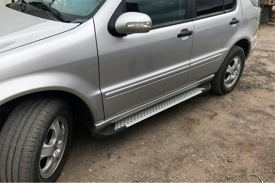 Mercedes ML W163 1997-2005 рр. Бокові пороги Allmond Grey (2 шт., алюміній) Фото 7