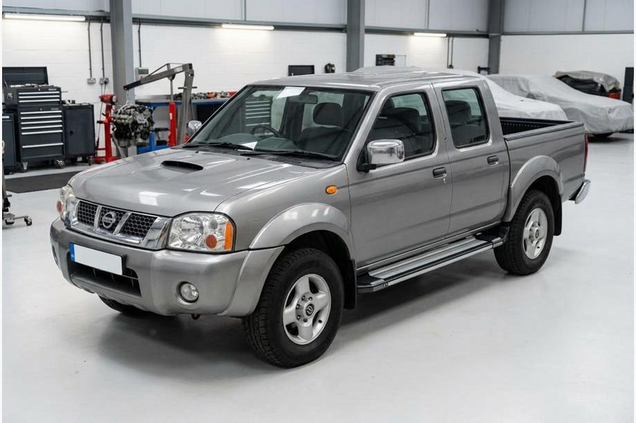 Nissan NP300 1999-2015 рр. Бокові пороги Rainbow (2 шт., Алюміній) Image