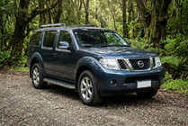 Nissan Pathfinder R51 2005-2014 рр. Бокові пороги Maydos V1 (2 шт., Алюміній ↗ нерж) фото 1