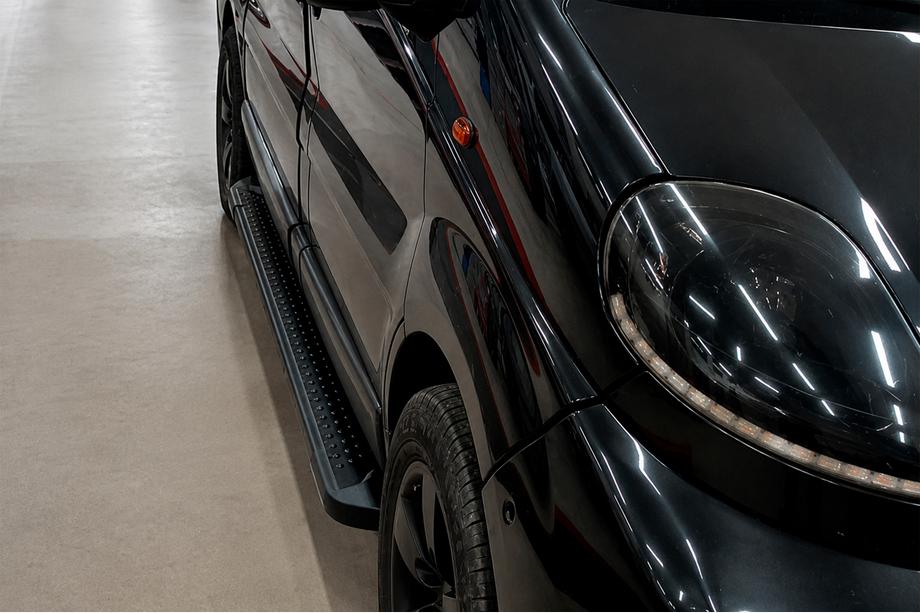 Opel Vivaro 2001-2015 рр. Бокові пороги Allmond Black (2 шт., алюміній) Довга база Фото 2