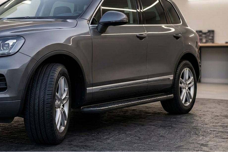 Porsche Cayenne 2003-2010 рр. Бокові пороги Bosphorus Black (2 шт., Алюміній) Image
