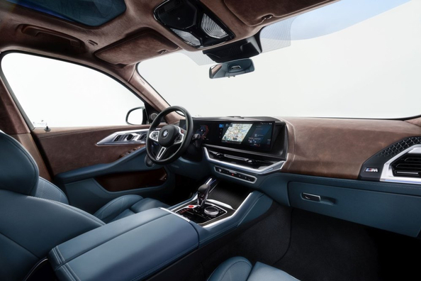 Огляд високопродуктивного BMW XM M 50e Plug-in Hybrid Фото 6