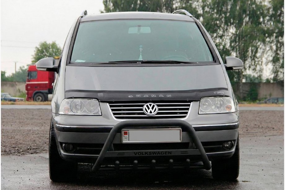 Volkswagen Sharan 2010-2023 рр. Кенгурятник WT004 Black (нерж) Фото 1