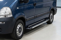 Renault Master 1998-2010 рр. Бокові пороги RedLine V1 (2 шт., алюміній) фото 1
