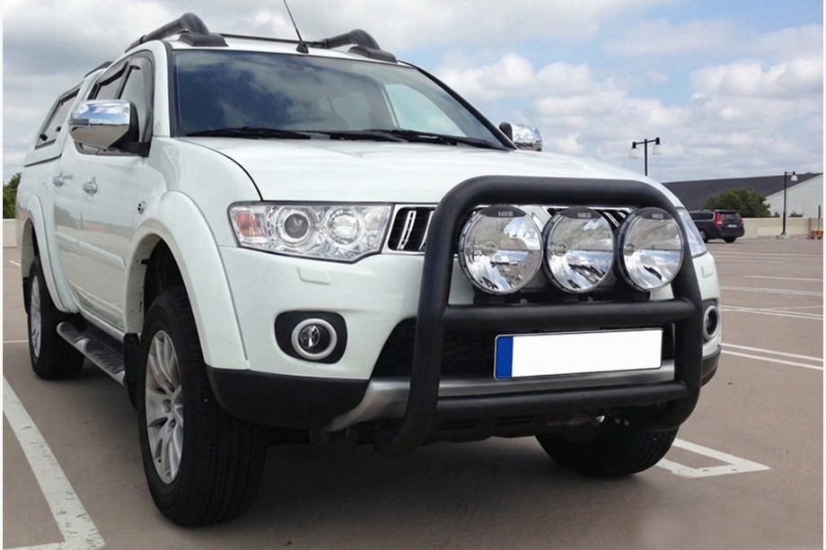 Mitsubishi L200 2006-2015 рр. Кенгурятник WT018 Black (нерж.) Фото 1