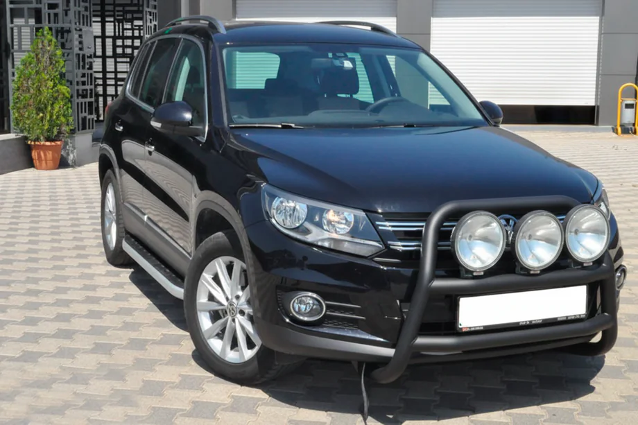 Volkswagen Tiguan 2007-2016 рр. Кенгурятник WT018 Black (нерж) Фото 3
