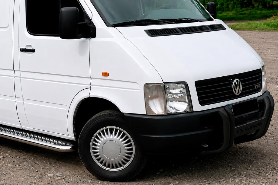 Volkswagen LT 1995-2006 рр. Кенгурятник Kelebek WT011 Black (нерж) Фото 2