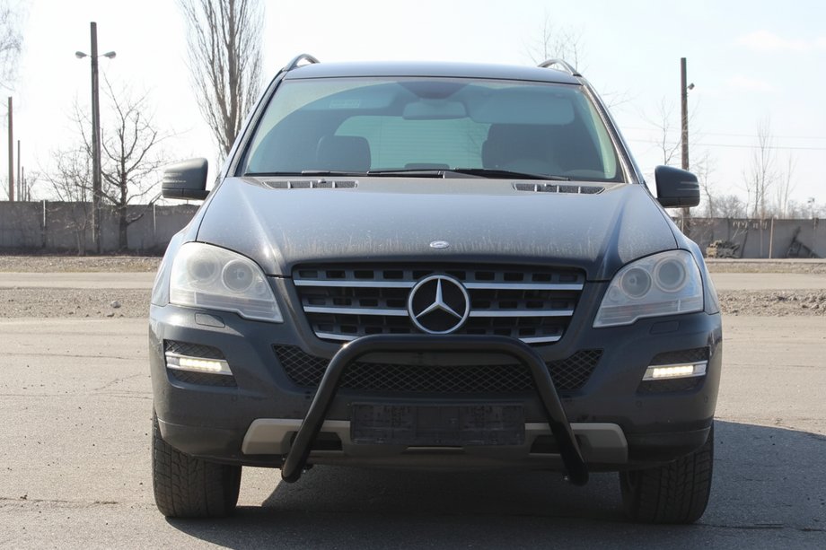Mercedes ML W164 2005-2011 рр. Передній захист WT006 Black (нерж) Фото 1