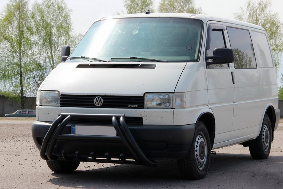 Volkswagen T4 Caravelle/Multivan 1990-2003 рр. Кенгурятник Kelebek WT011 Black (нерж) Фото 3