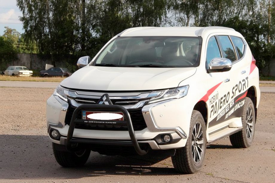 Mitsubishi Pajero Sport 2015- рр. Кенгурятник WT022 Black (нерж) Фото 3