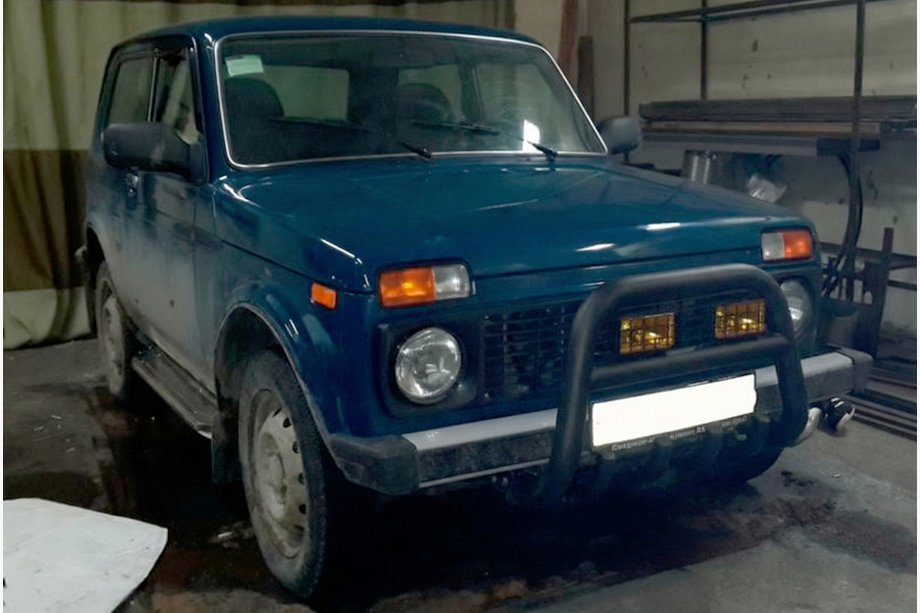 Lada Niva та Urban 1977- рр. Кенгурятник QT006 Black (нерж.) Фото 4