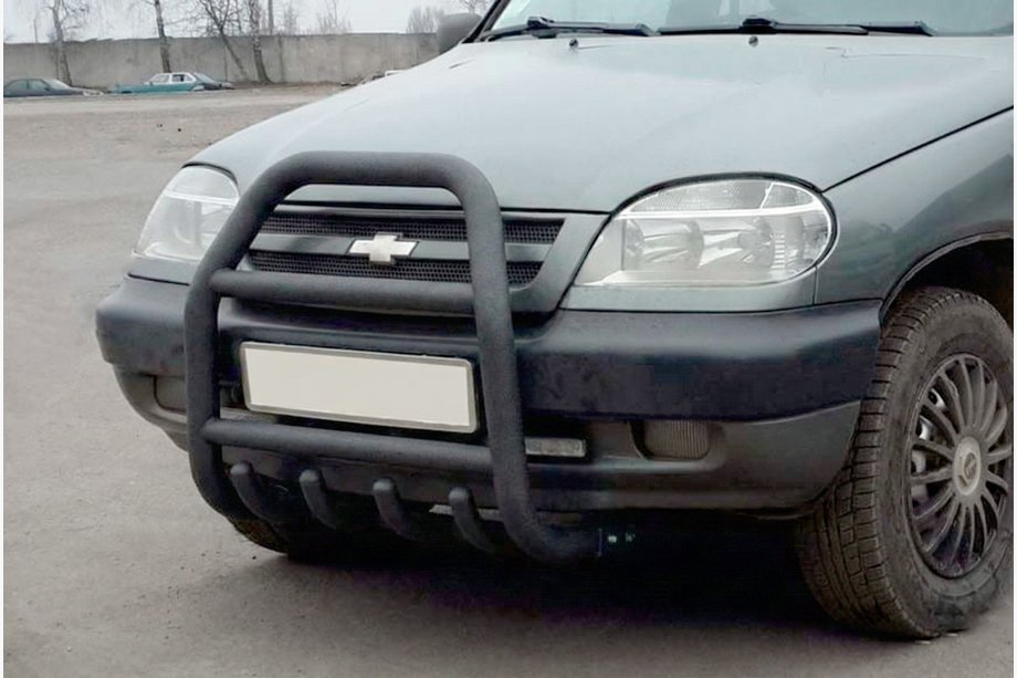 Chevrolet Niva 1998-2020 рр. Кенгурятник QT007 Black (нерж) Фото 4