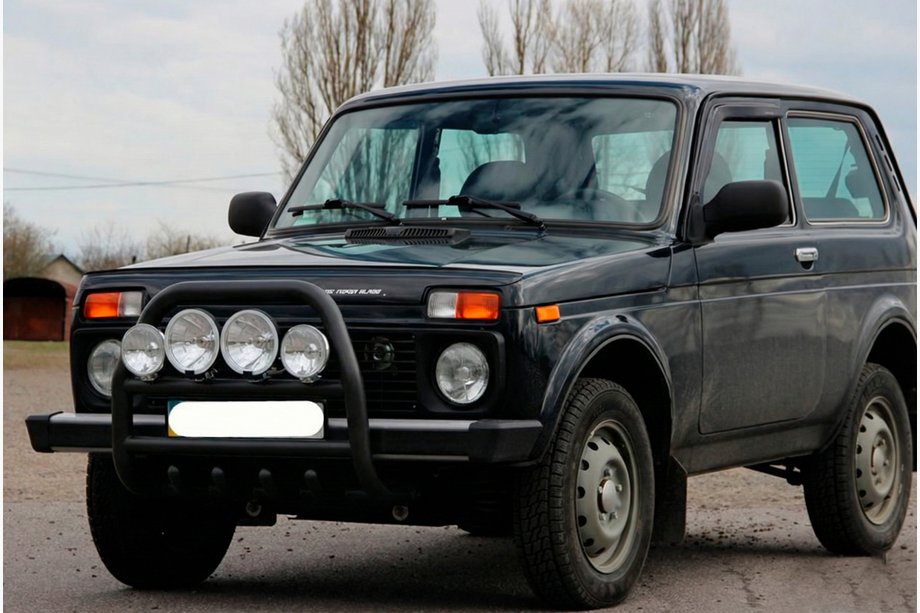Lada Niva та Urban 1977- рр. Кенгурятник QT007 Black (нерж.) Фото 4