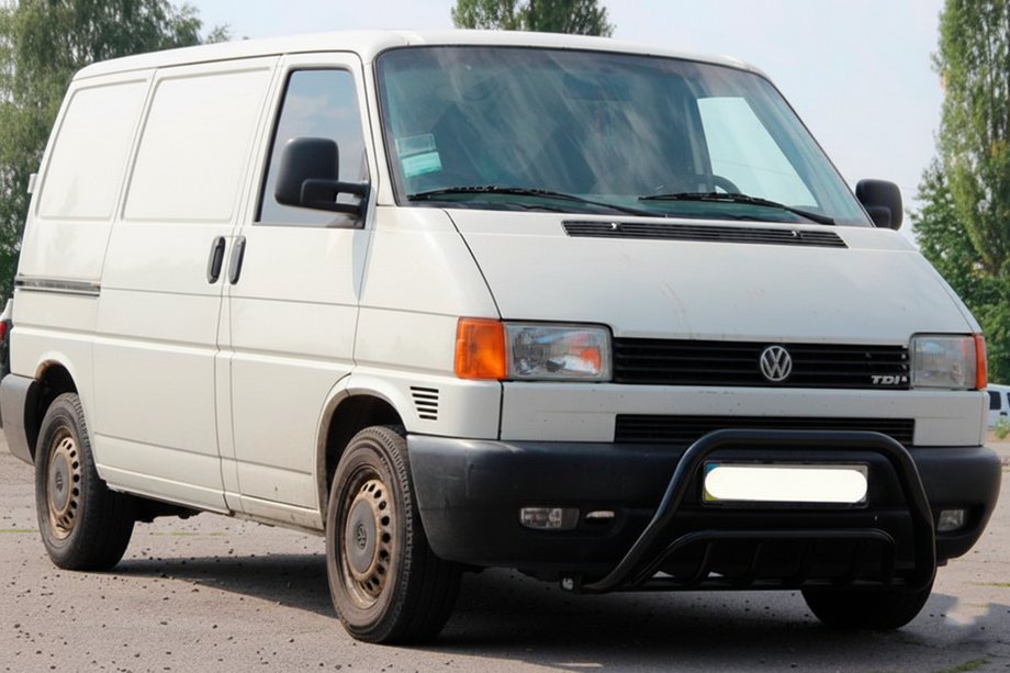 Volkswagen T4 Caravelle/Multivan 1990-2003 рр. Кенгурятник WT002 Black (нерж) Фото 1
