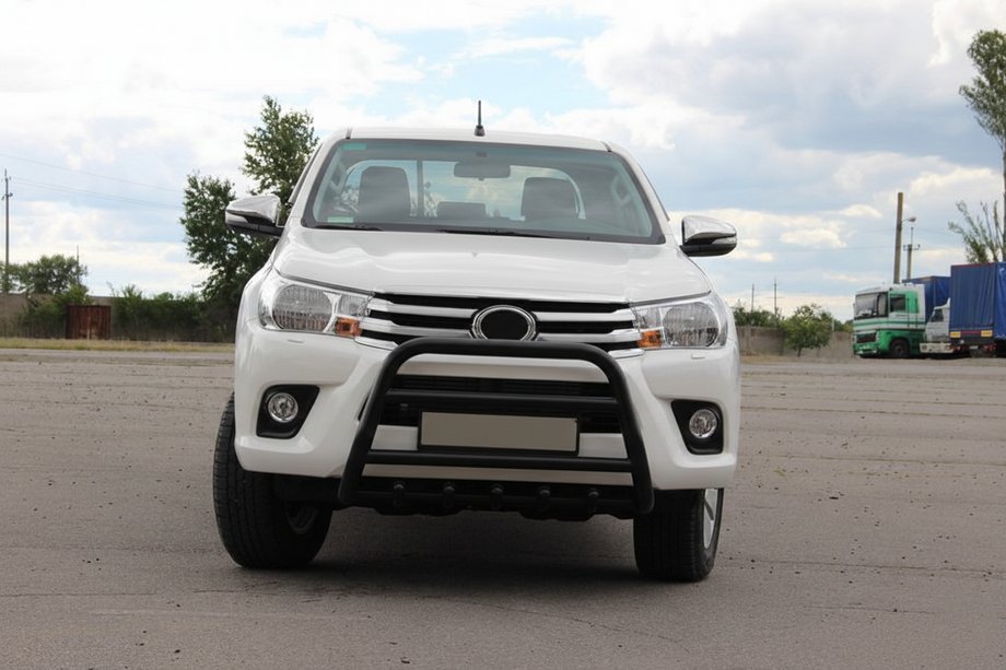 Toyota Hilux 2015- рр. Передній захист WT010 Black (нерж) Фото 2