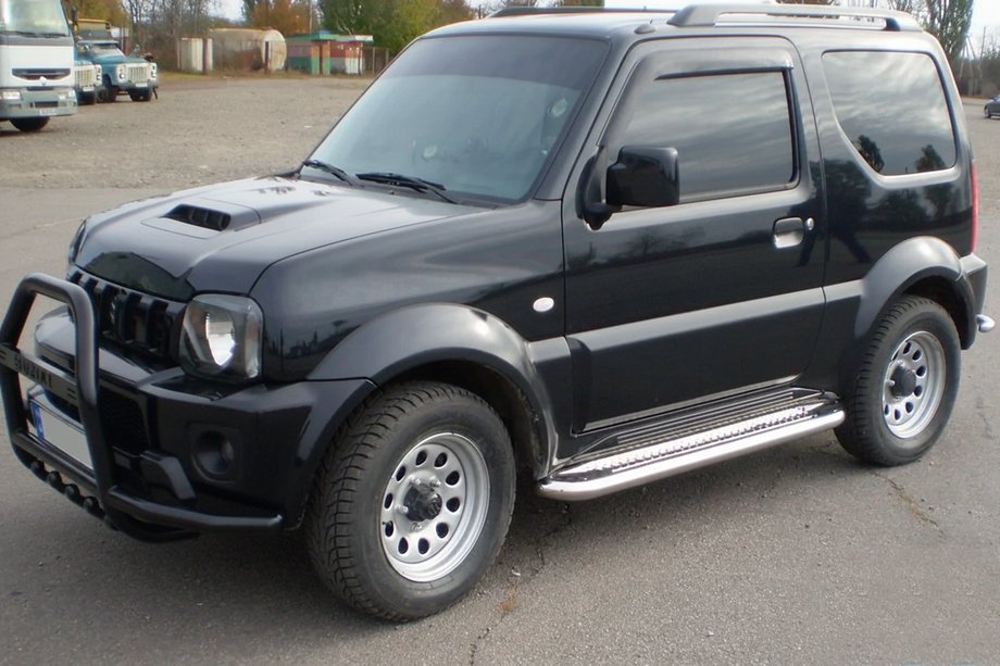 Suzuki Jimny 1998-2018 рр. Кенгурятник QT007-Exclusive Black (З написом, нерж) Фото 7