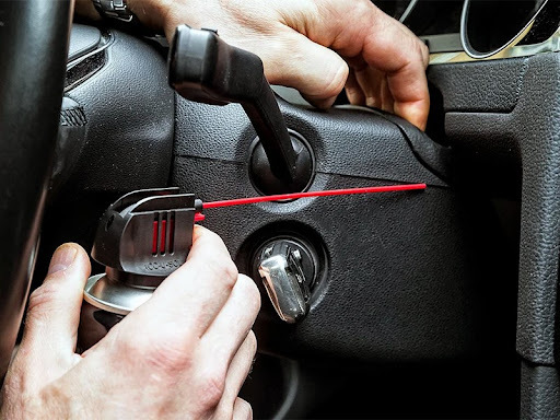 Усуваємо скрипи: Як знайти і усунути найчастіші джерела сторонніх звуків у салоні?