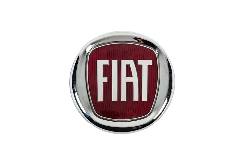 Fiat Емблема (Червона, з кріпленням) Image
