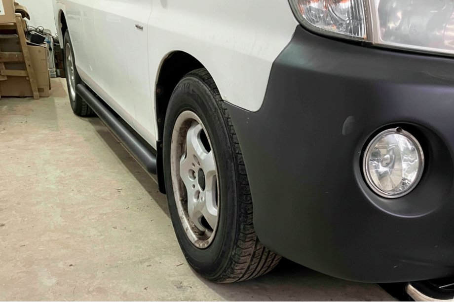 Hyundai H200, H1, Starex 1998-2007 рр. Бічні труби BB002 Black (2 шт., Нерж.) Фото 1