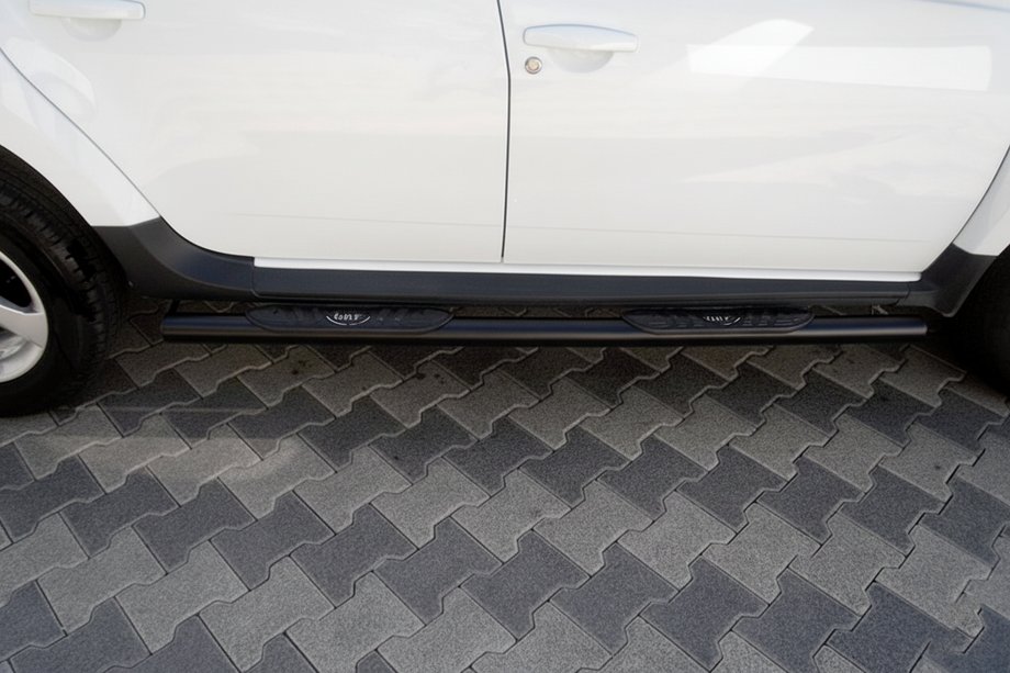 Renault Duster 2008-2017 рр. Бічні труби з вставками Black (2 шт., нерж.) Фото 1