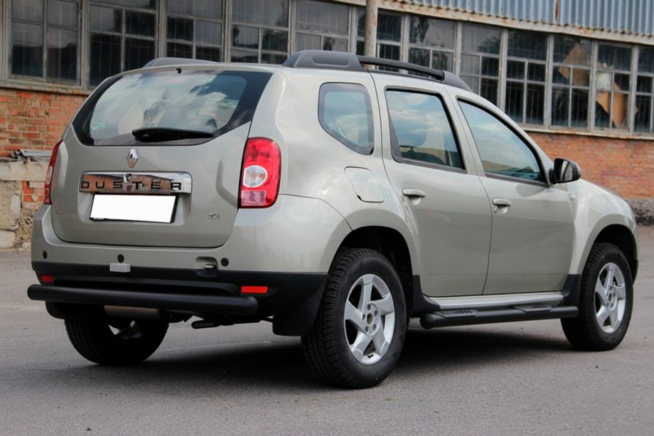 Dacia Duster 2008-2018 рр. Бічні труби з втавками Black (2 шт., нерж.) Фото 3