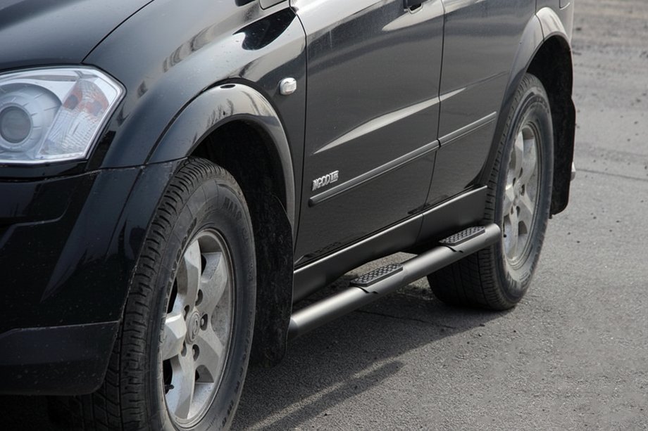 SsangYong Kyron 2005-2014 рр. Бічні труби BB002 Black (2 шт., нерж.) Фото 1
