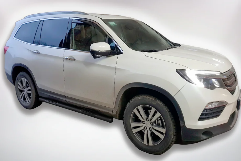 Honda Pilot 2015-2022 рр. Бічні труби Black (2 шт., нерж)