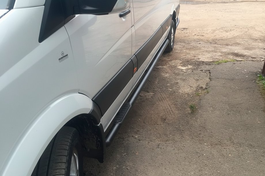 Volkswagen Crafter 2006-2016 рр. Бічні труби Black (2 шт., нерж.) Фото 4