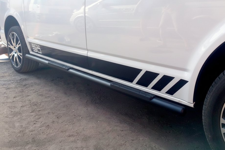 Volkswagen T5 2010-2015 рр. Бічні труби Black (2 шт., нерж) Фото 3