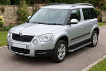 Skoda Yeti 2009-2017 рр. Бокові пороги Maydos V1 (2 шт., Алюміній ↗ нерж) фото 1