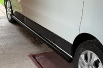 Renault Trafic 2015- рр. Бічні труби BB002 Black (2 шт., нерж.) фото 7
