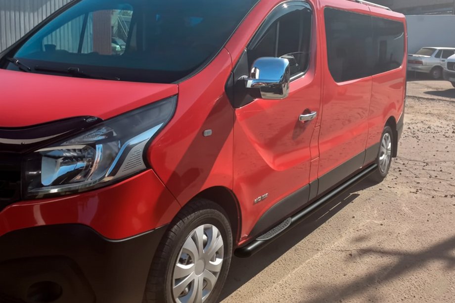 Opel Vivaro 2015-2019 рр. Бічні труби BB002 Black (2 шт., нерж.) Фото 5