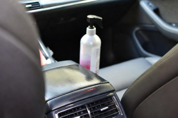 Як оновити пластик в салоні авто: повертаємо блиск і свіжість