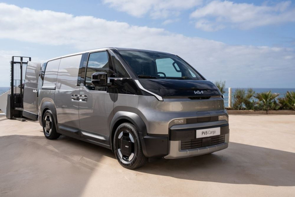 Огляд Kia PV5 Cargo: Електричний фургон для бізнесу Фото 2