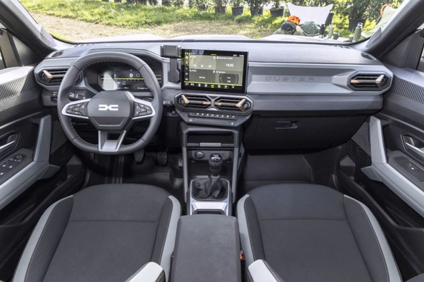 Огляд Dacia Duster третього покоління: бюджетний SUV із сучасним виглядом Фото 5