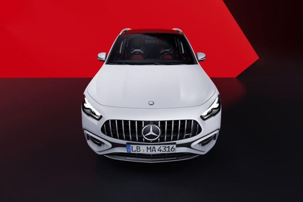 Огляд Mercedes-Benz GLA (H247): компактний преміум-кросовер