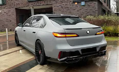 BMW 7 серія G70/G71 2022- рр. Спойлер на скло (бленда) фото 2