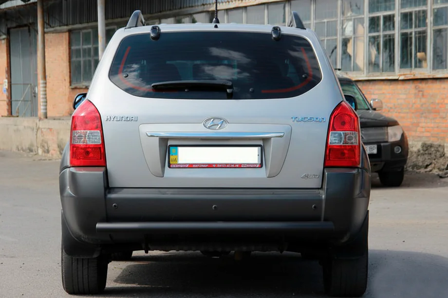 Hyundai Tucson JM 2004- рр. Задня дуга AK002 Black (нерж.) Фото 3