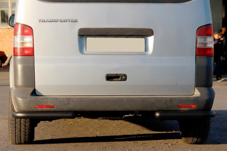 Volkswagen T5 Caravelle 2004-2010 рр. Задні куточки AK003 Black (2 шт., нерж) Фото 6