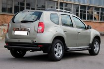 Dacia Duster 2008-2018 рр. Задня дуга пряма Black (нерж.) фото 3