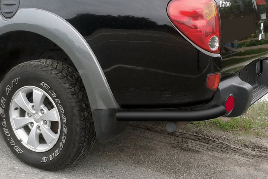 Mitsubishi L200 2006-2015 рр. Задні кути AK003 Black (2 шт., нерж) Фото 3