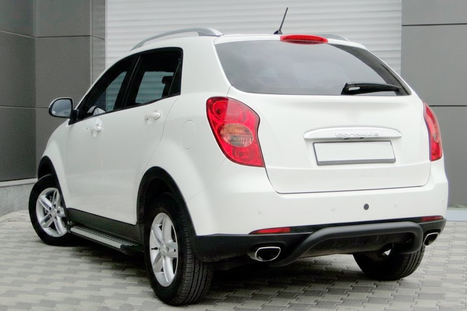 SsangYong Korando 2010-2019 рр. Задня дуга AK006 Black (нерж) Фото 2