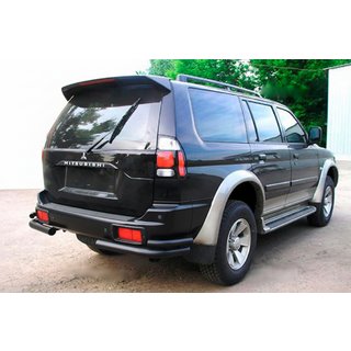 Задні подвійні куточки Black (2 шт, нерж) Mitsubishi Pajero Sport 1996-2007 рр.