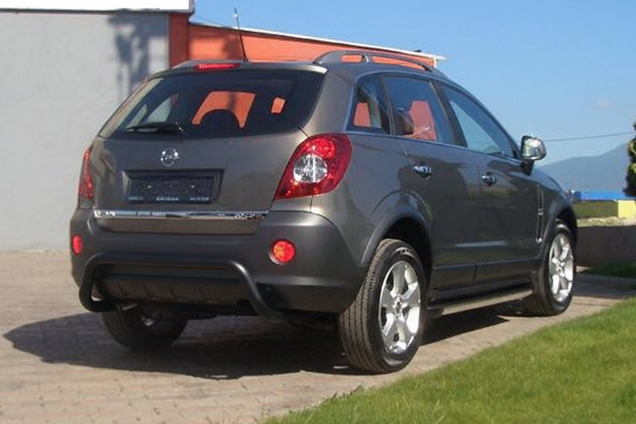 Opel Antara 2006-2017 рр. Задня дуга AK007-1 Black (нерж.) Фото 2