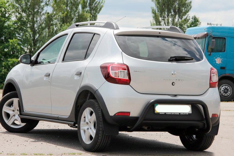 Renault Sandero 2013-2022 рр. Задня дуга AK007 Black (нерж) Фото 3