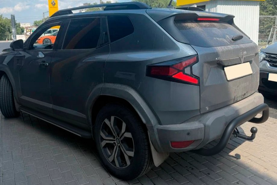 Renault Duster 2024- рр. Задній захист AK007 Black (нерж.) Фото 2