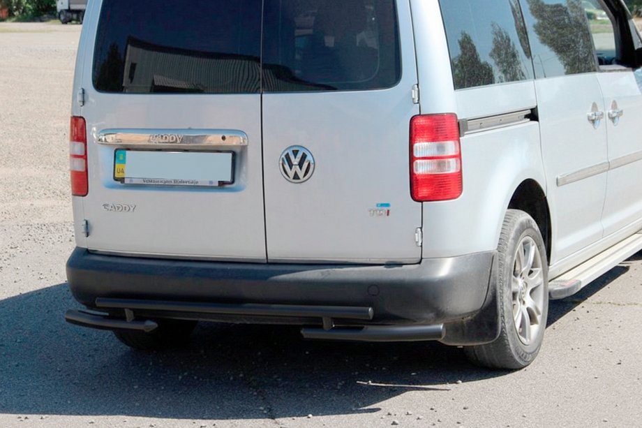 Volkswagen Caddy 2004-2010 рр. Задня дуга AK003-2 Black (2 шт., нерж) Фото 1